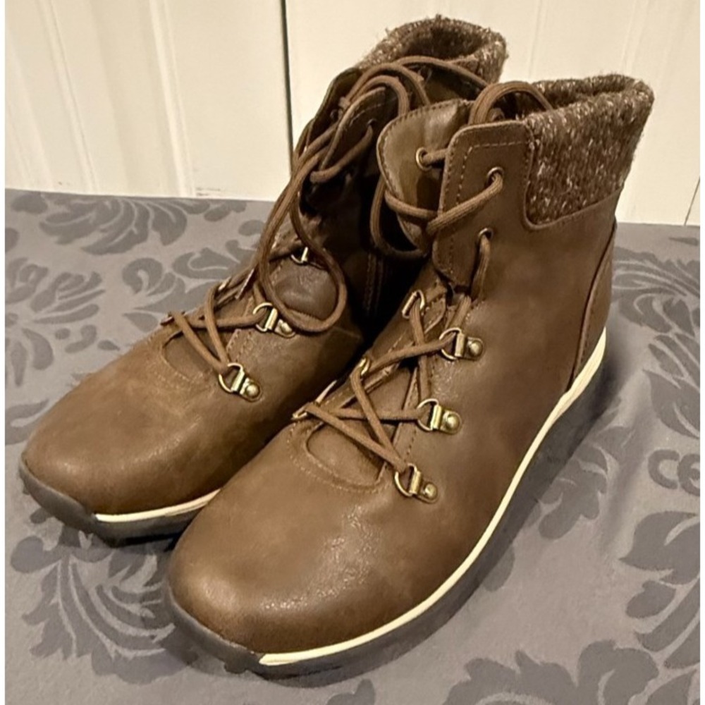Bare Traps Yalena Ankle Boots Women's 9.5M Brown Faux Leather Cozy Fur Lined Lac